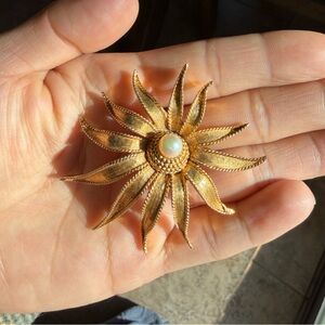 Vintage Boucher starburst brooch 1960s